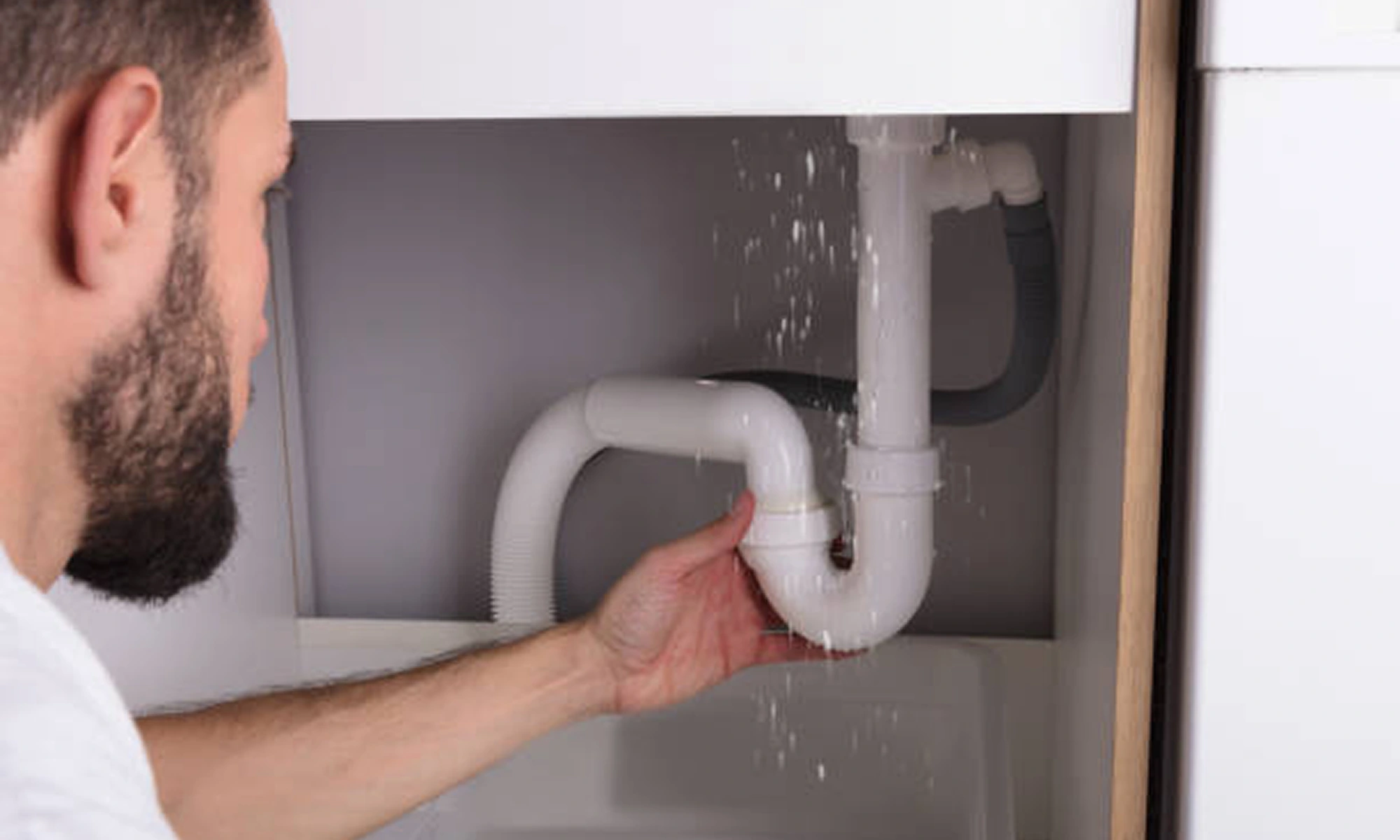 Water leakage repair service in Dubai apartment