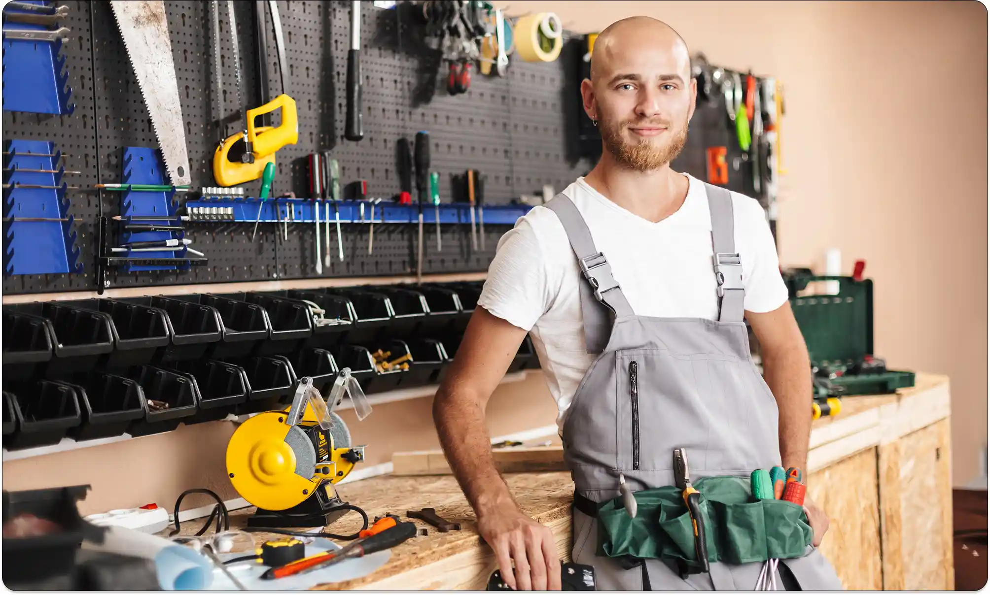 Handyman services for home repairs in Dubai